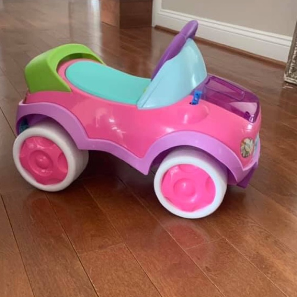 Little Girl’s Car